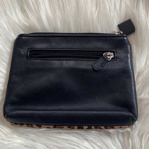 Cheetah Print Zippered Wallet - Picture 4 of 8